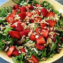 Baby Greens with Strawberries and Sugared Almonds Pic