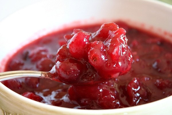 RecipeGirl Maple-Tangerine Cranberry Sauce