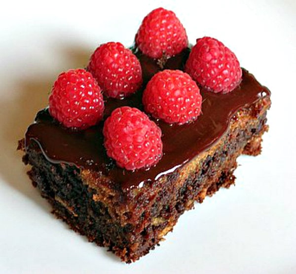 Fudgy Chocolate Raspberry Bars