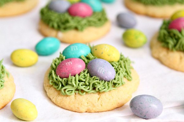 Easter Grass Sugar Cookies with M&M?s Eggs