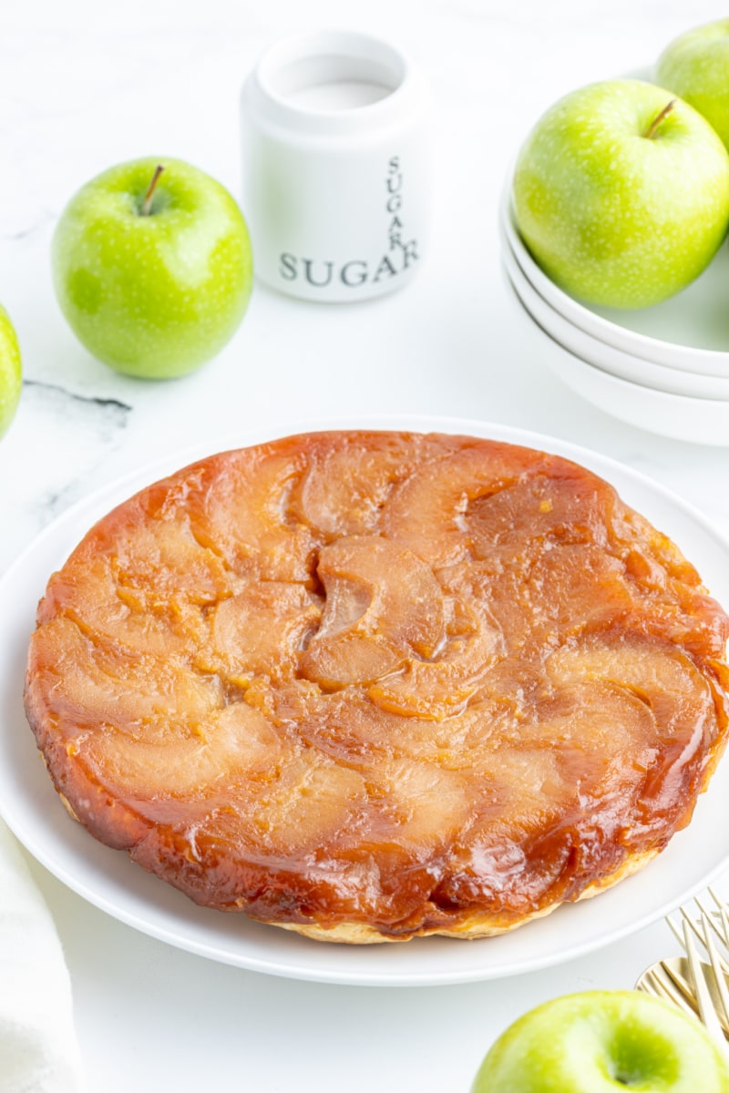 Vegan Apple Tarte Tatin - Simple Green Recipes