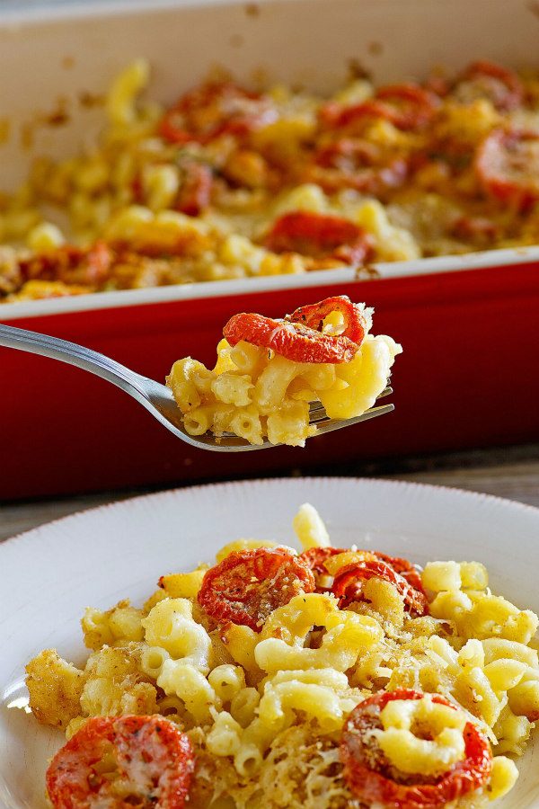 Spoonful of Mac and Cheese with Roasted Tomatoes