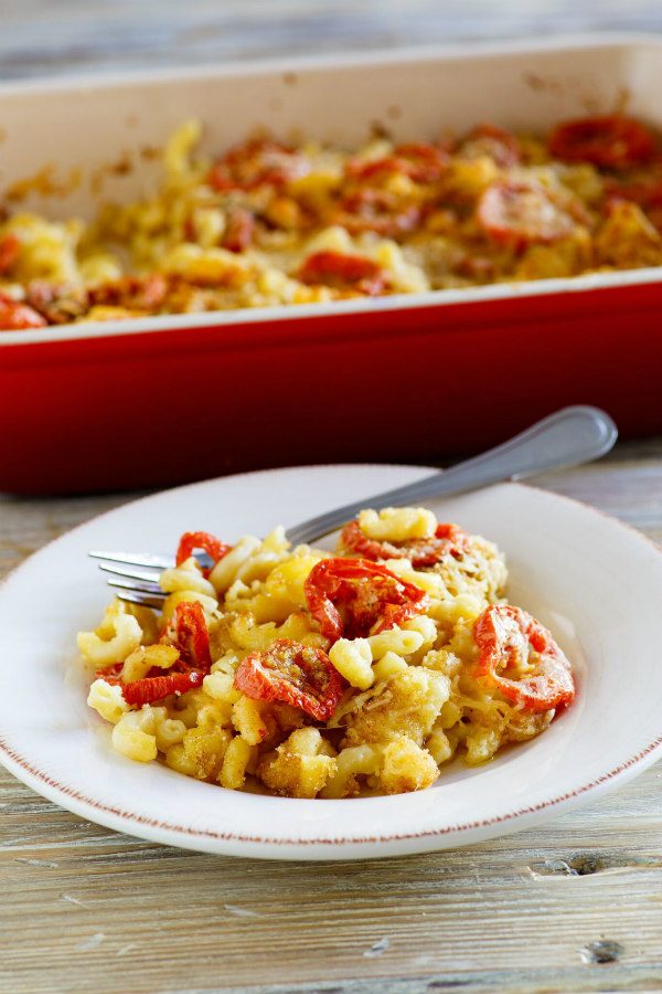 Serving of Mac and Cheese with Roasted Tomatoes