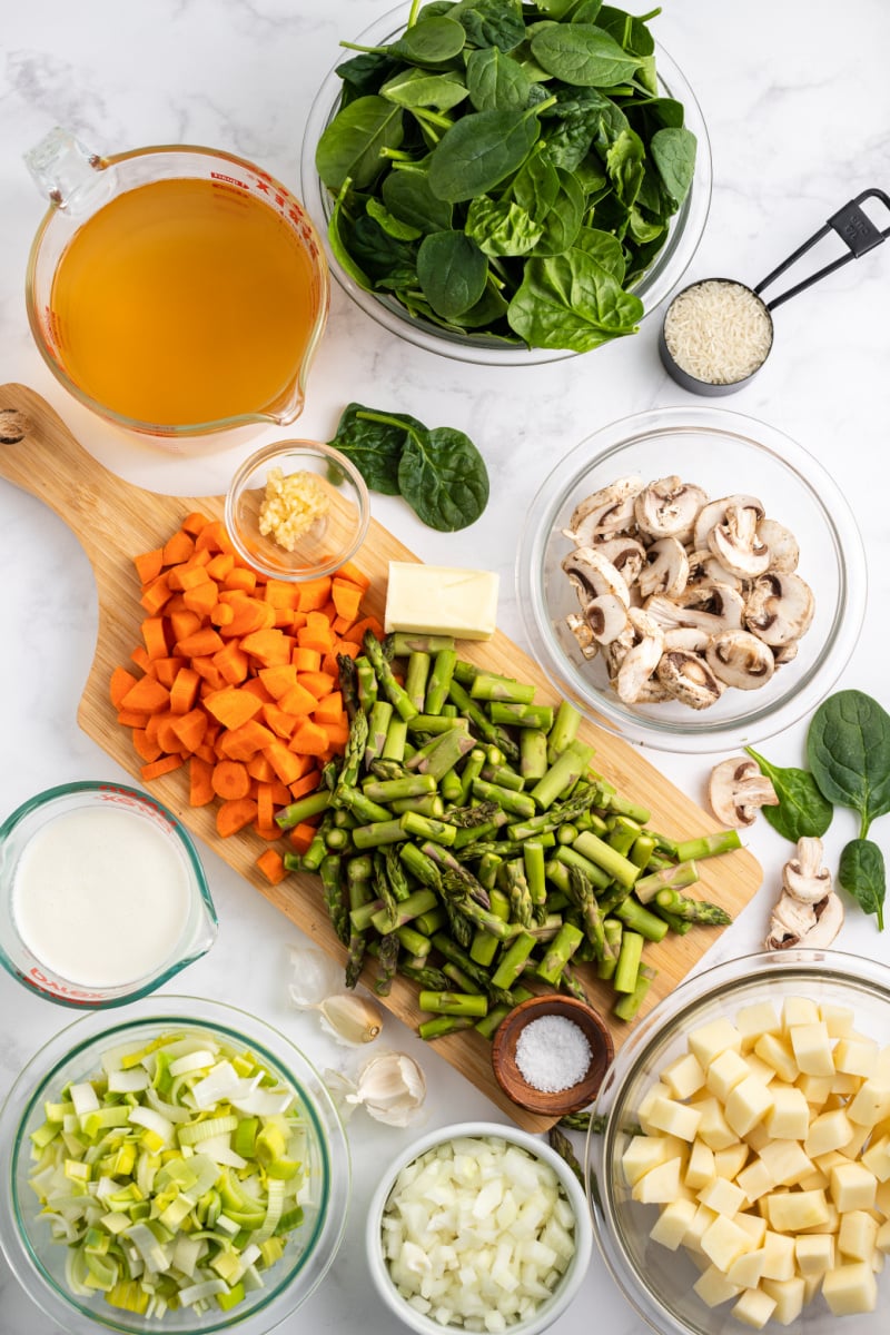 ingredieents displayed for making french spring soup