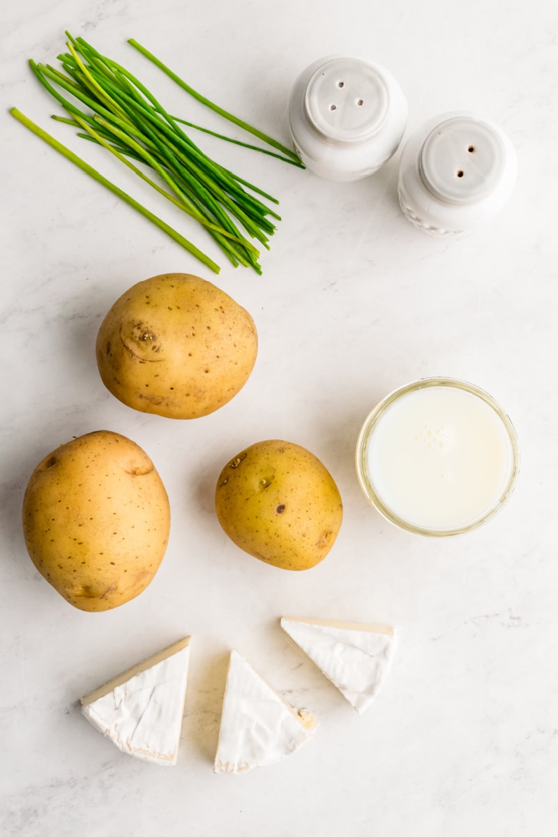 ingredients displayed for making camembert mashed potatoes