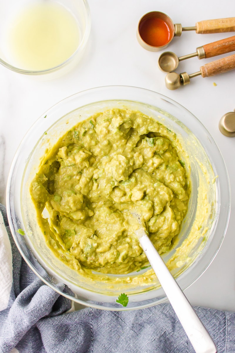 guacamole in a bowl