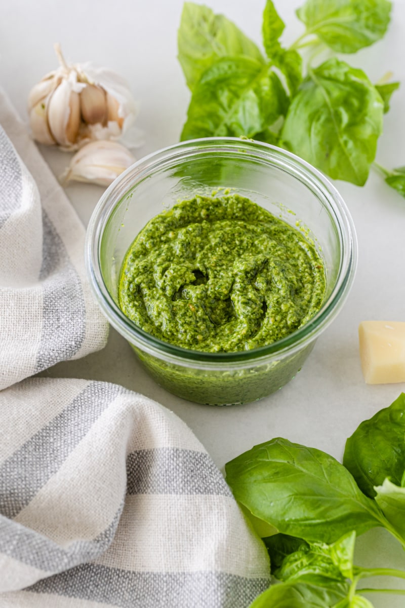 classic pesto sauce in glass dish