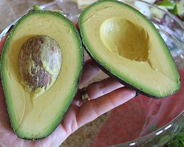 Mango Guacamole recipe from RecipeGirl.com #mango #guacamole #recipe #RecipeGirl Avocado cut open