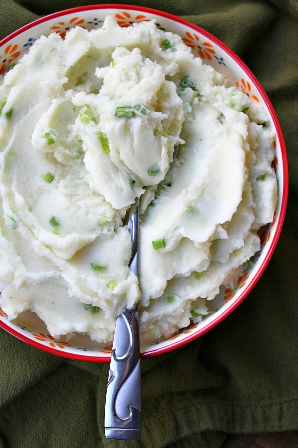 Recipe for Irish Champ- Green Onion Mashed Potatoes : from RecipeGirl.com #champ #potatoes #irish recipe for champ