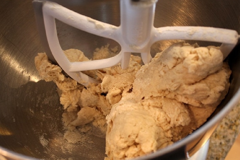 mixer mixing dough