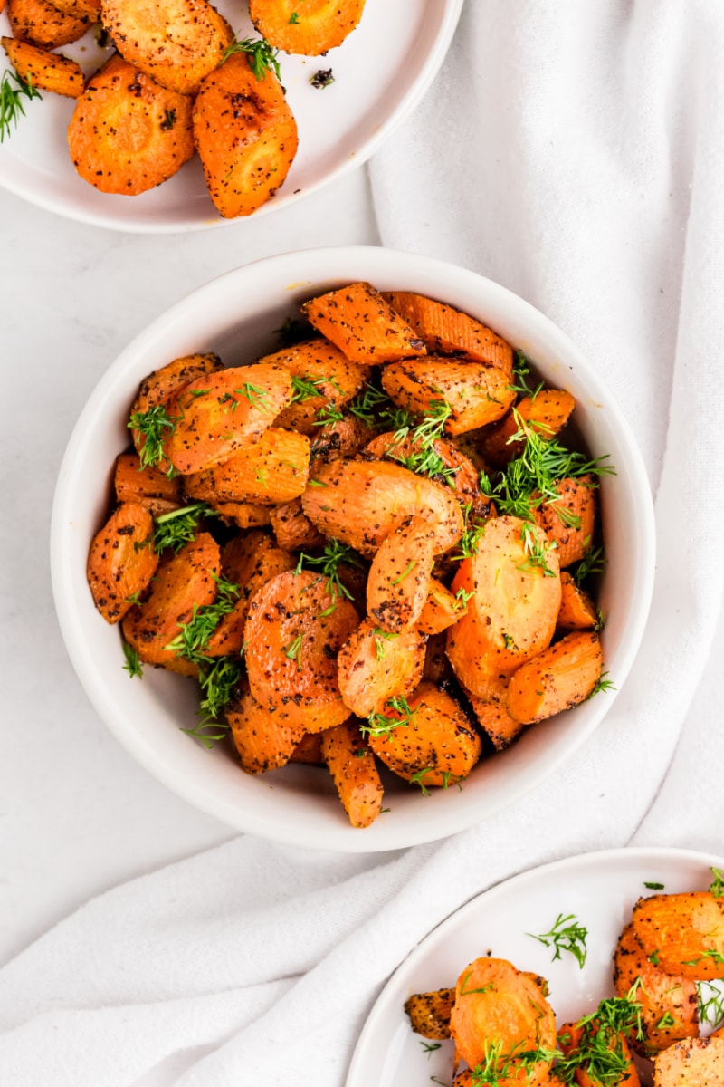 roasted carrots in a bowl