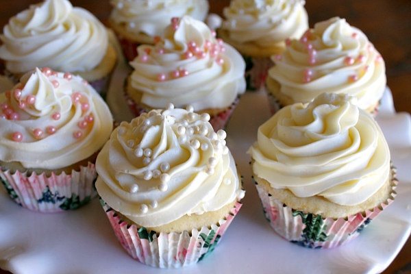 Wedding Cupcake Buttercream recipe from RecipeGirl.com #cakes #frosting #recipe #wedding #cupcakes