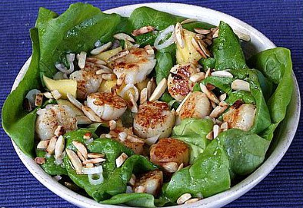 Sea Scallop Salad with Citrus Vinaigrette recipe by RecipeGirl.com Sea Scallop Salad tossed with citrus vinaigrette in bowl