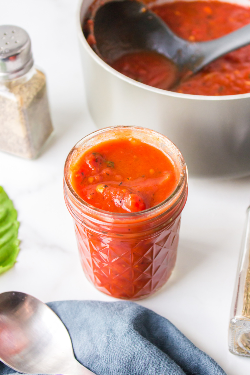 pizza sauce in jar