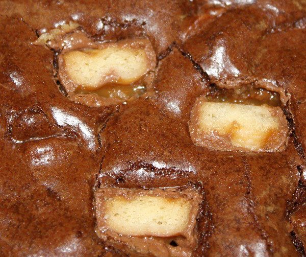 close up of Twix Bar brownies