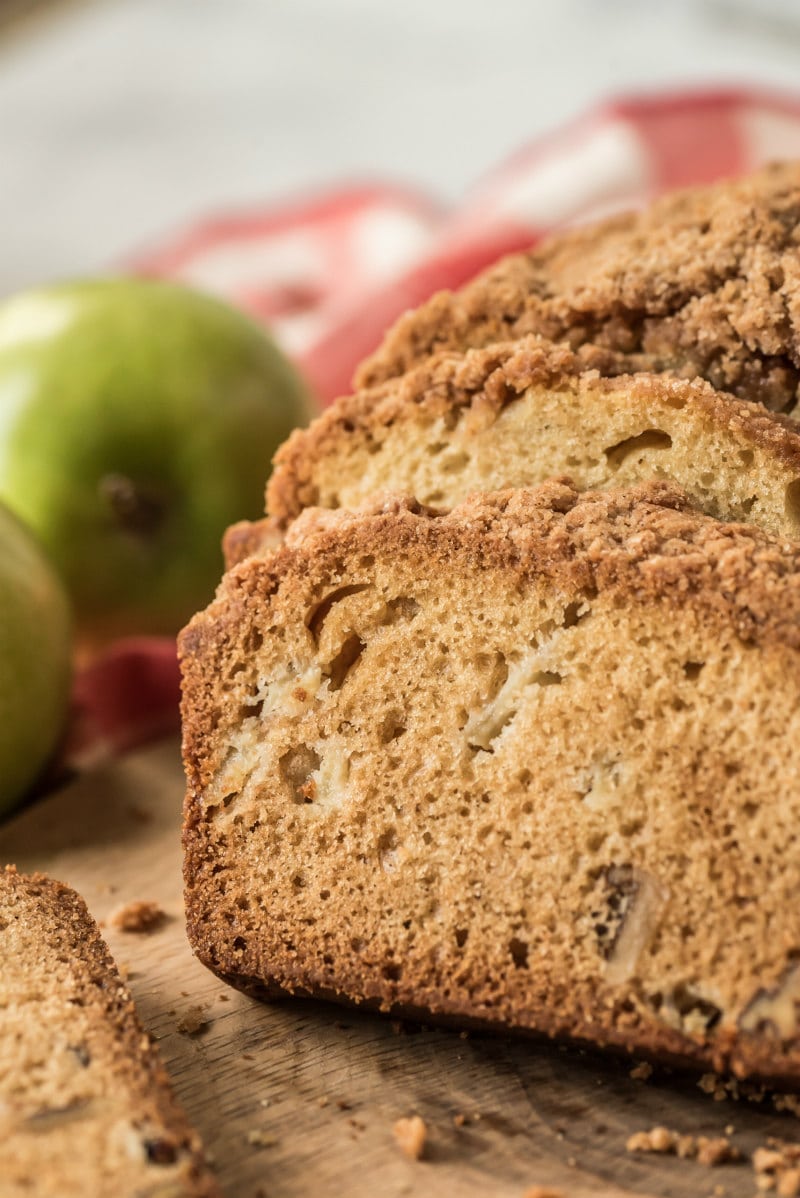 sliced dutch apple bread