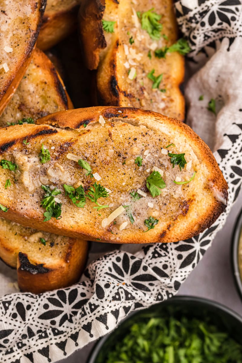 slices of peppery grilled garlic bread