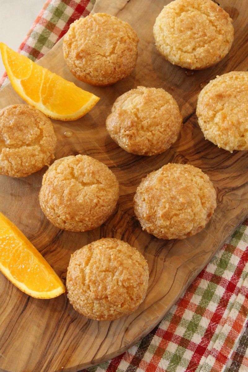 orange mini muffins