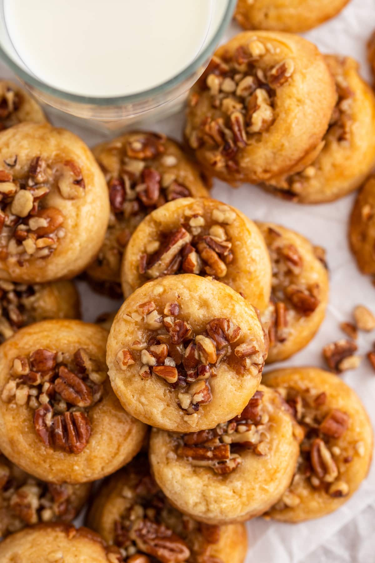 several caramel pecan sticky bun cookies