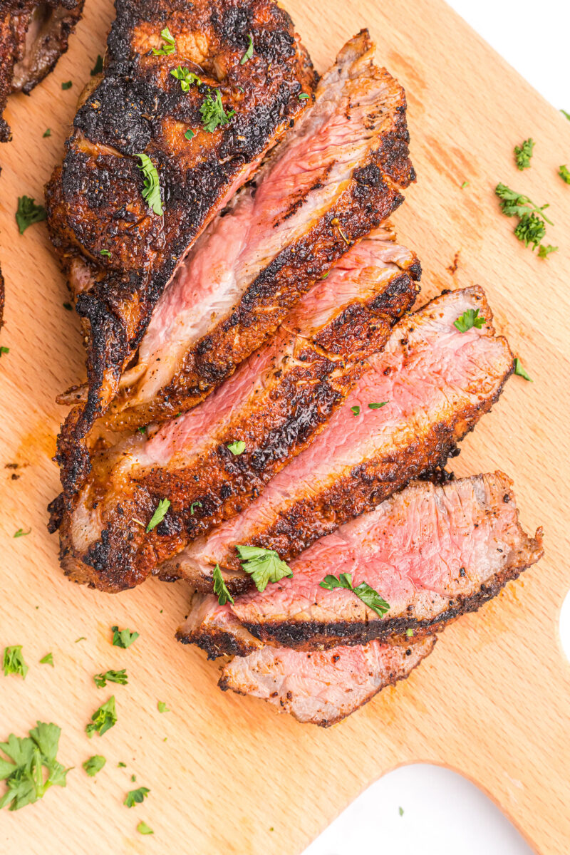sliced grilled new york strip steak