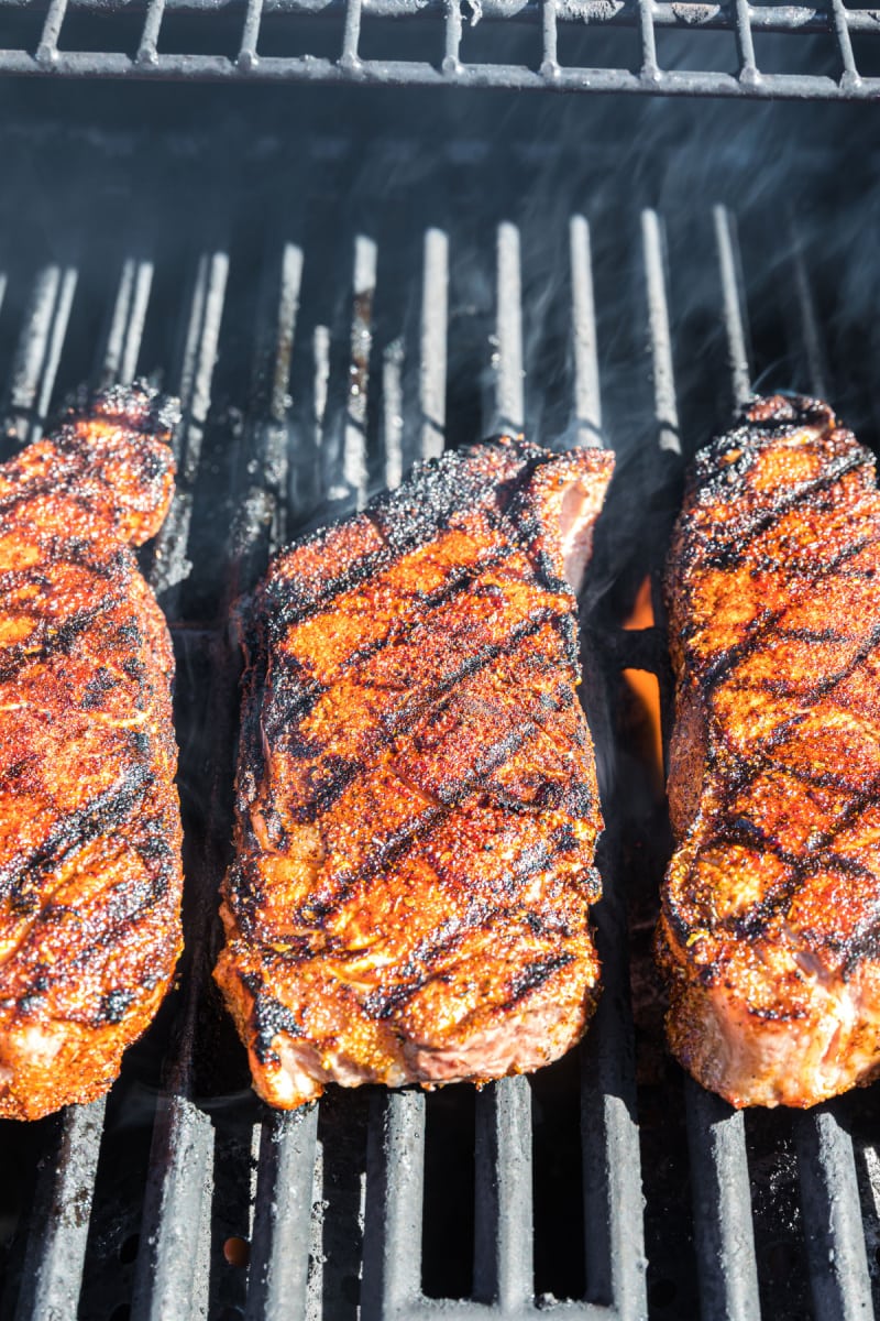 steak grilling