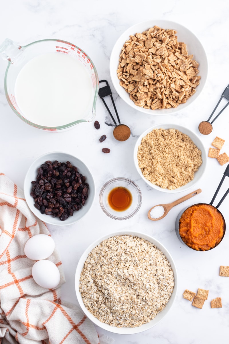 ingredients displayed for making baked pumpkin pie oatmeal