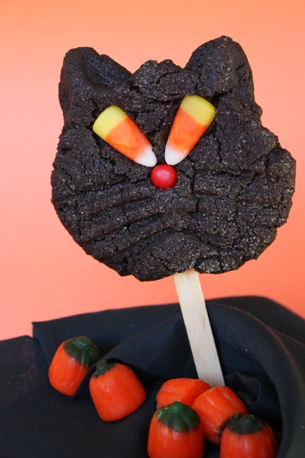 Black Cat Cookies on a stick