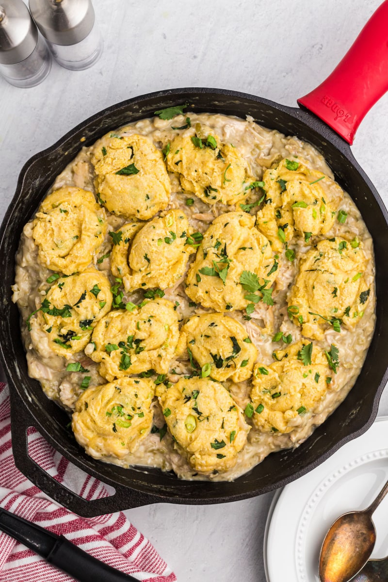 cast iron skillet with chicken salsa verde