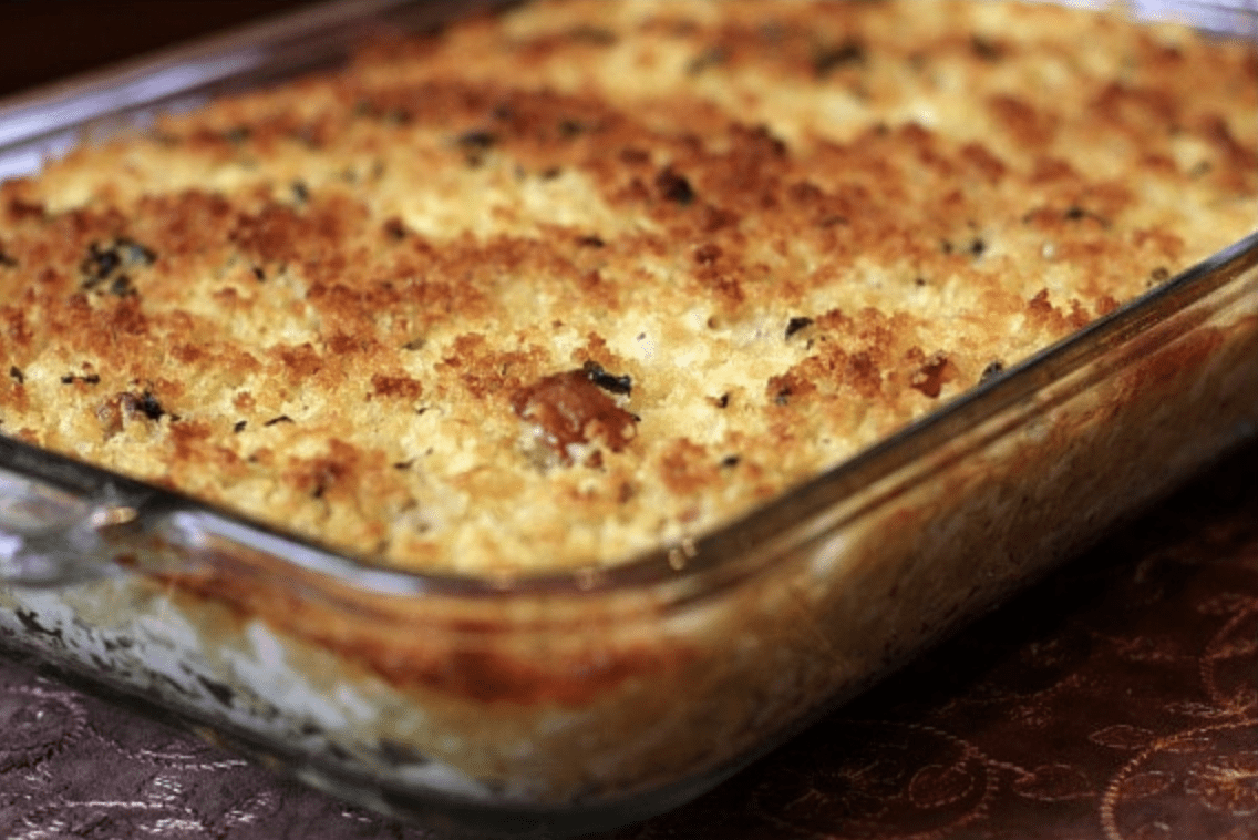 macaroni and cheese in pan just out of oven