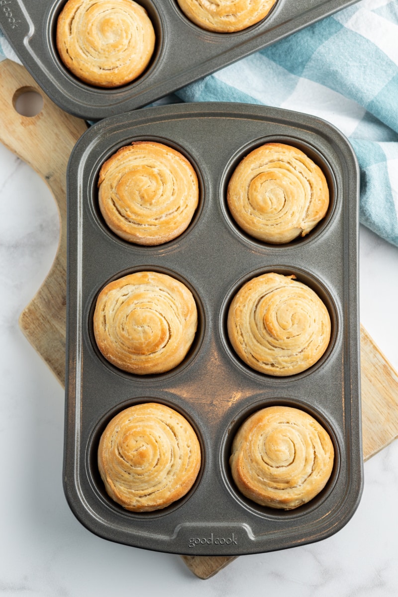 flaky dinner rolls in muffin pan