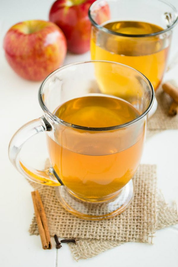 Hot Spiced Cider for Two in two mugs