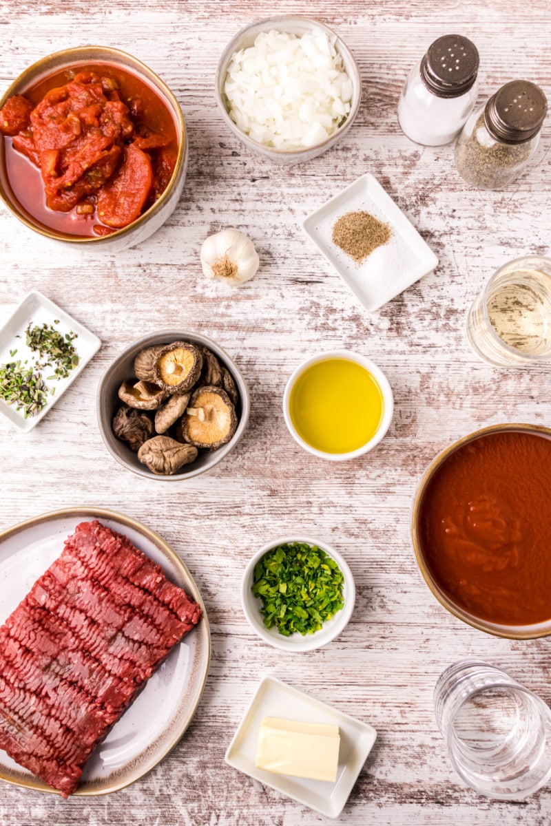 ingredients displayed for making mom's spaghetti sauce