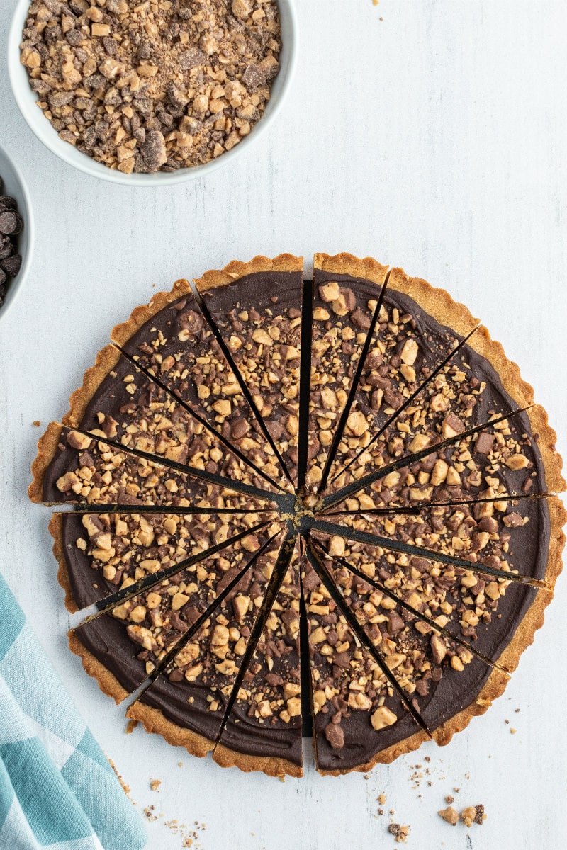 chocolate toffee wedges cut in one big round