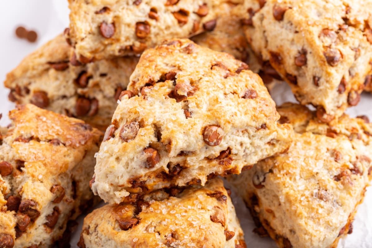 Cinnamon Eggnog Scones