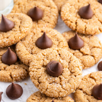 flourless peanut butter kiss cookies