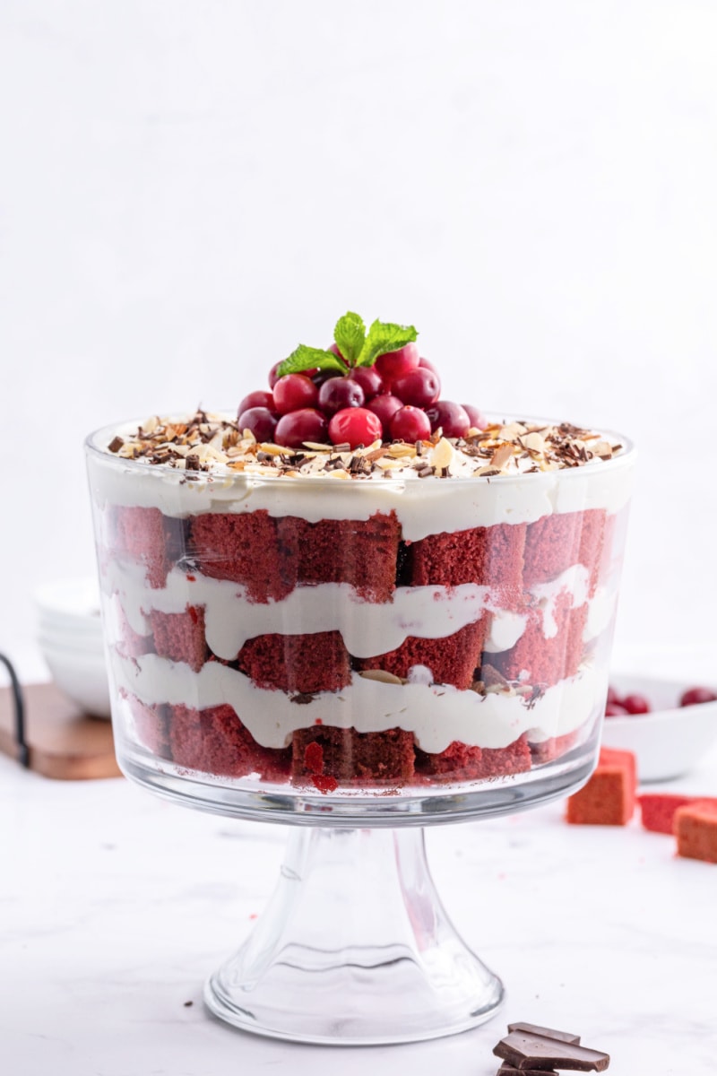 red velvet cake trifle