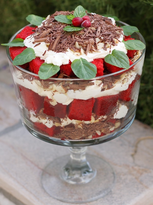 red velvet cake trifle