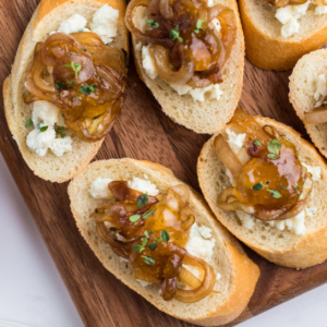 pinterest image for crostini with gorgonzola