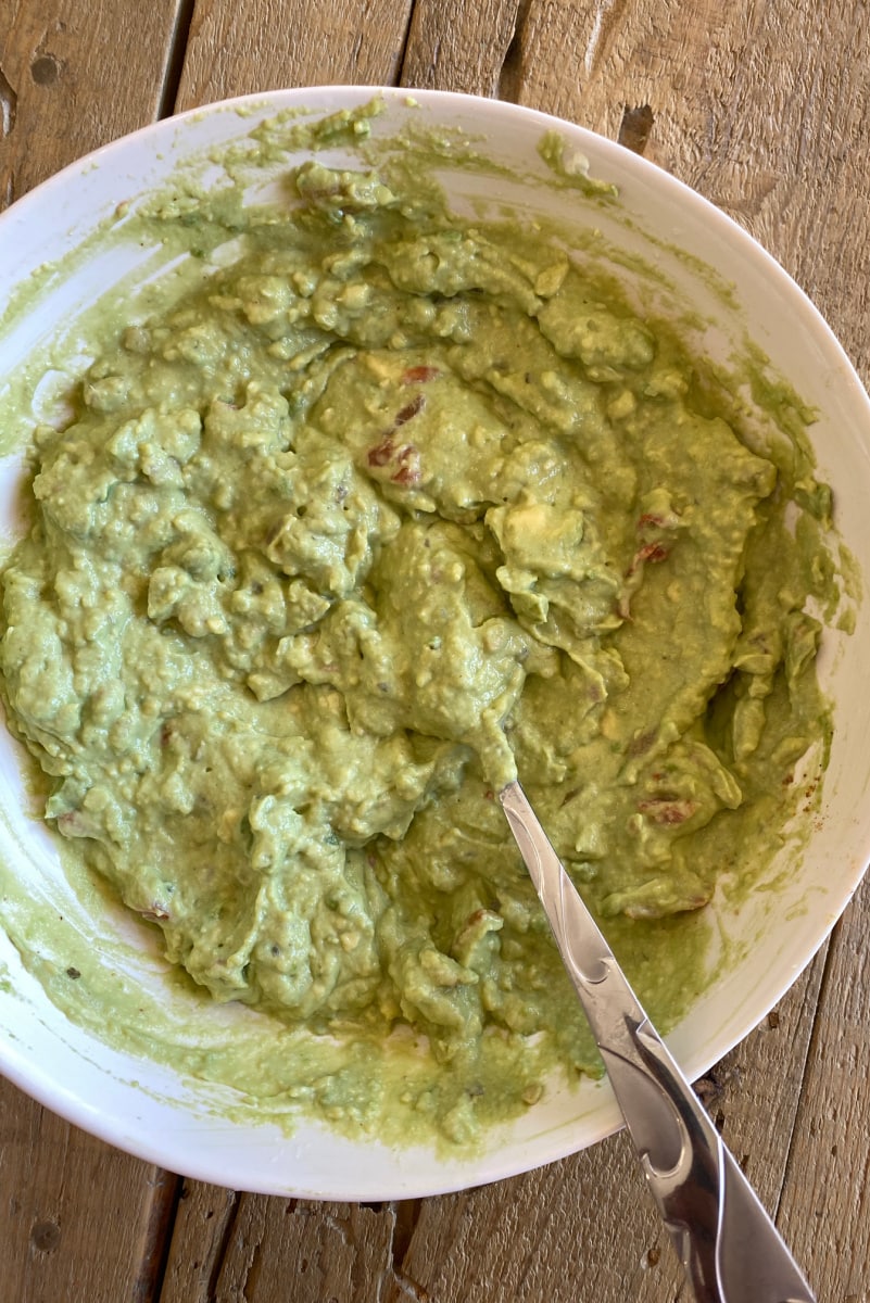 guacamole in white bowl