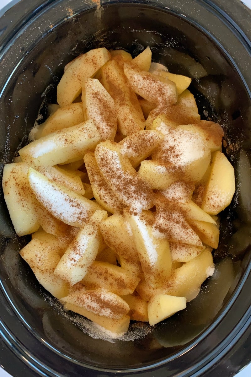 apples in the Crock Pot for Applesauce
