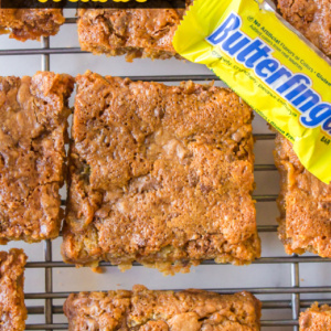 pinterest image for butterfinger blondies