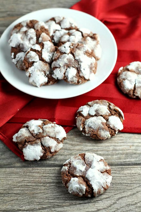 Chocolate Mint Snowtop Cookies - RecipeGirl.com