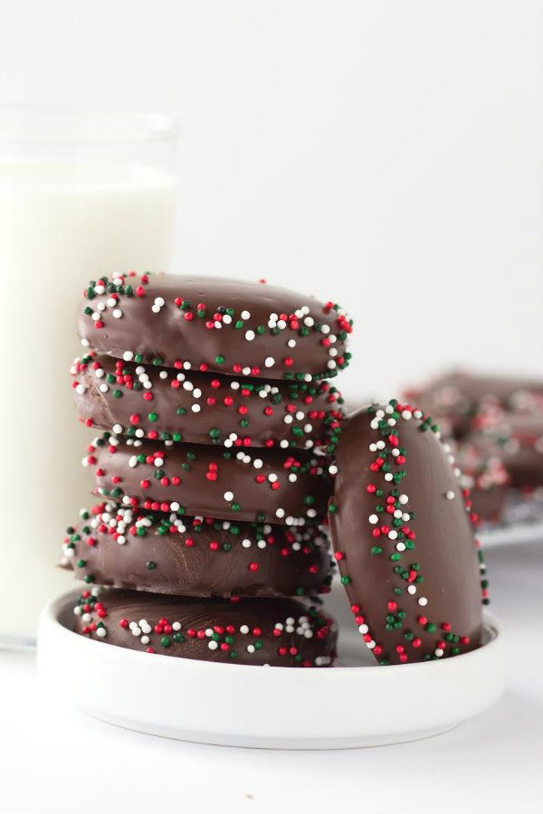 Chocolate Mint Wafers cookies recipe - from RecipeGirl.com