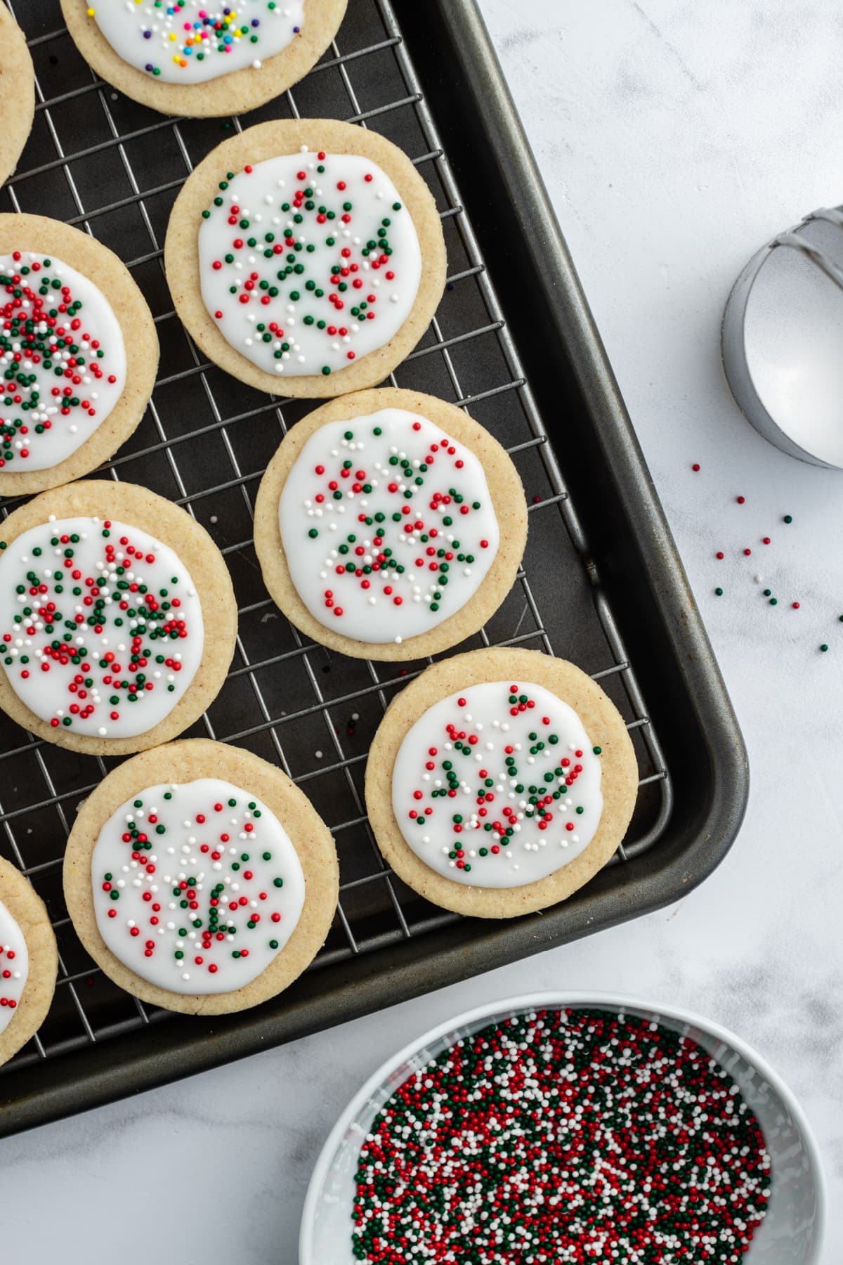 decorated cinnamon sugar cookies on rack