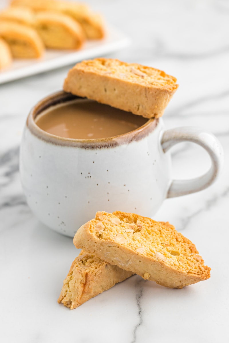 almond biscotti with coffee