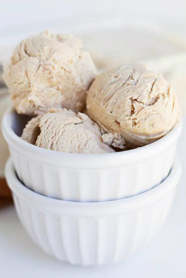 scoops of cinnamon ice cream