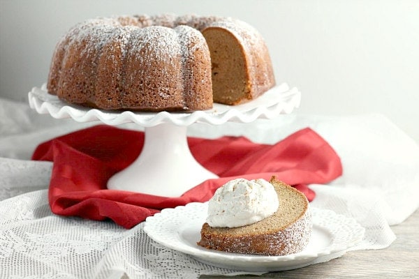 Gingerbread Cake with Cinnamon Cream