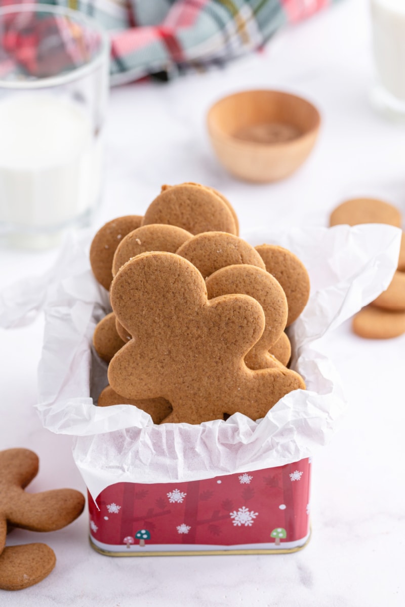 gingerbread people in a gift box