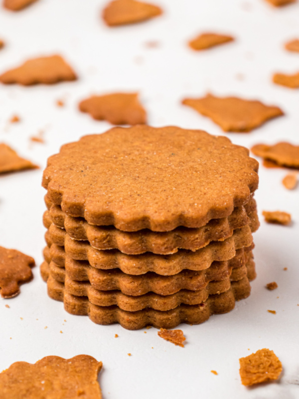 stack of gossamer spice cookies