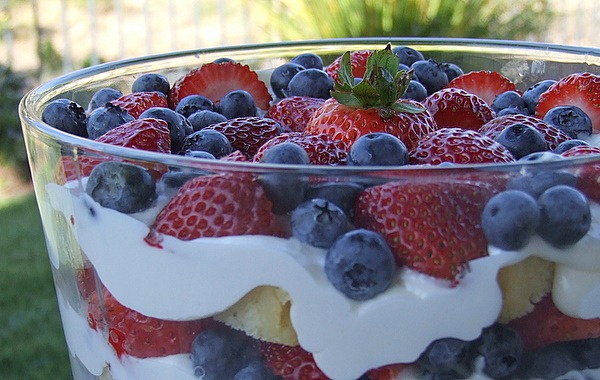 Layered Berry Trifle 